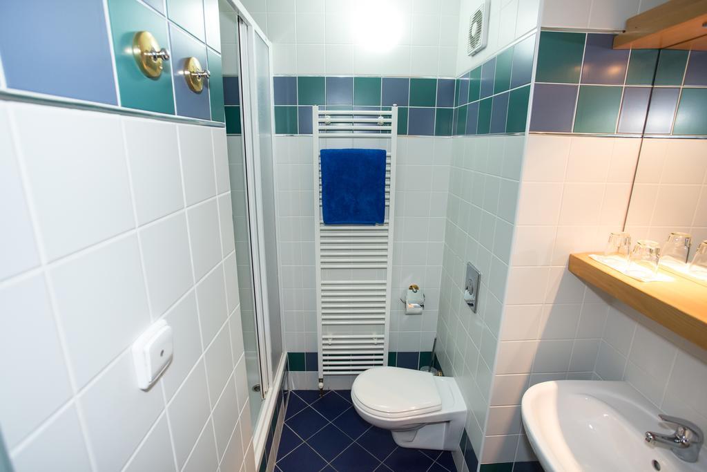 Hotel Laguna チェスケー・ブジェヨヴィツェ 部屋 写真